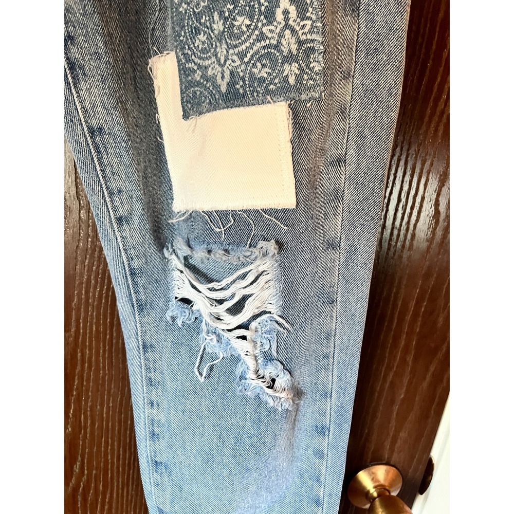 SIMPLE SOCIETY Patchwork Jeans Womens 7 28 Light Wash Distressed Straight Leg De - Picture 8 of 11